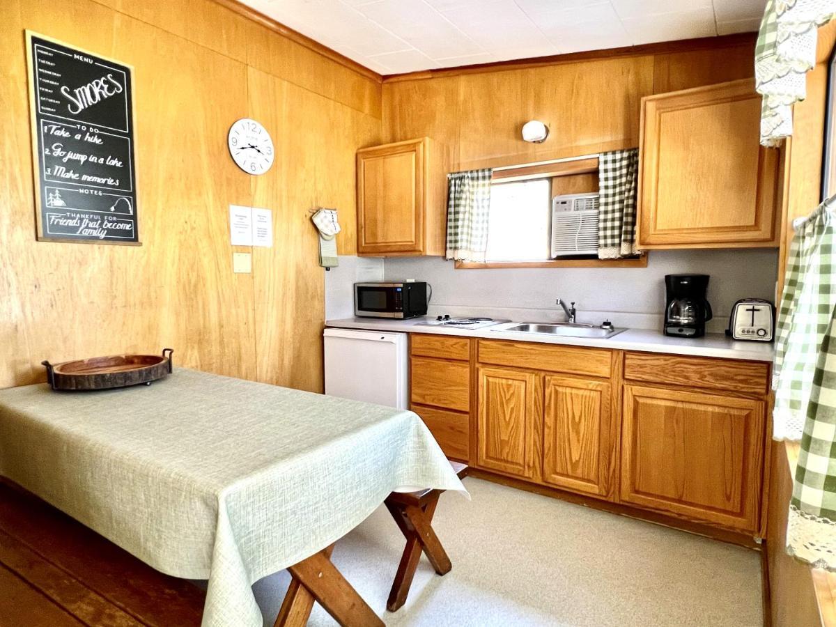 Willow Springs Resort 브리지포트 외부 사진