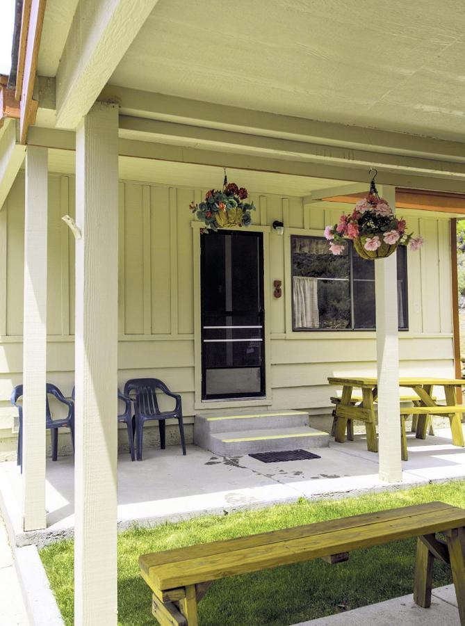 Willow Springs Resort 브리지포트 외부 사진