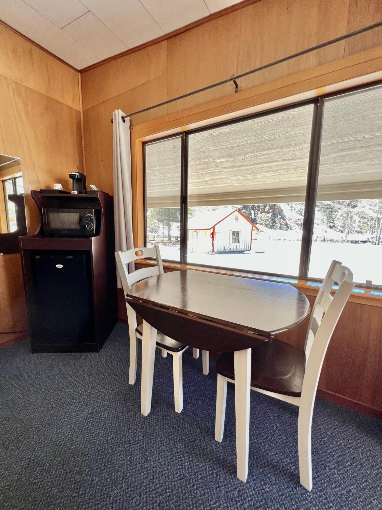 Willow Springs Resort 브리지포트 외부 사진